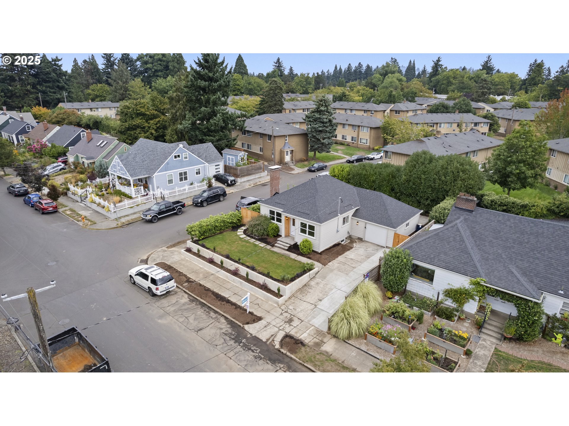 1838 Northeast 65th Avenue Portland, OR 97213 - Photo 32 of 40