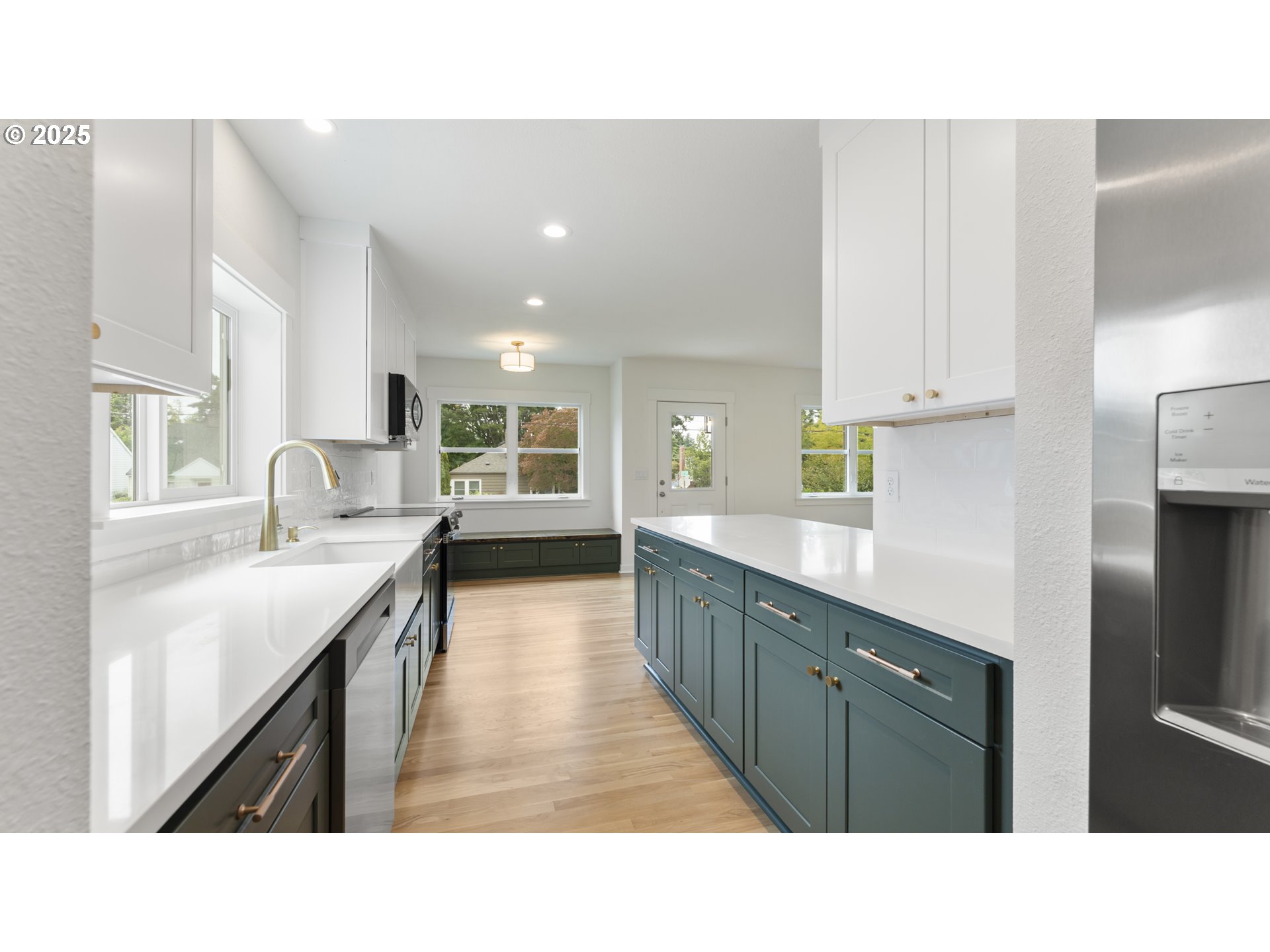 1838 Northeast 65th Avenue Portland, OR 97213 - Photo 9 of 40