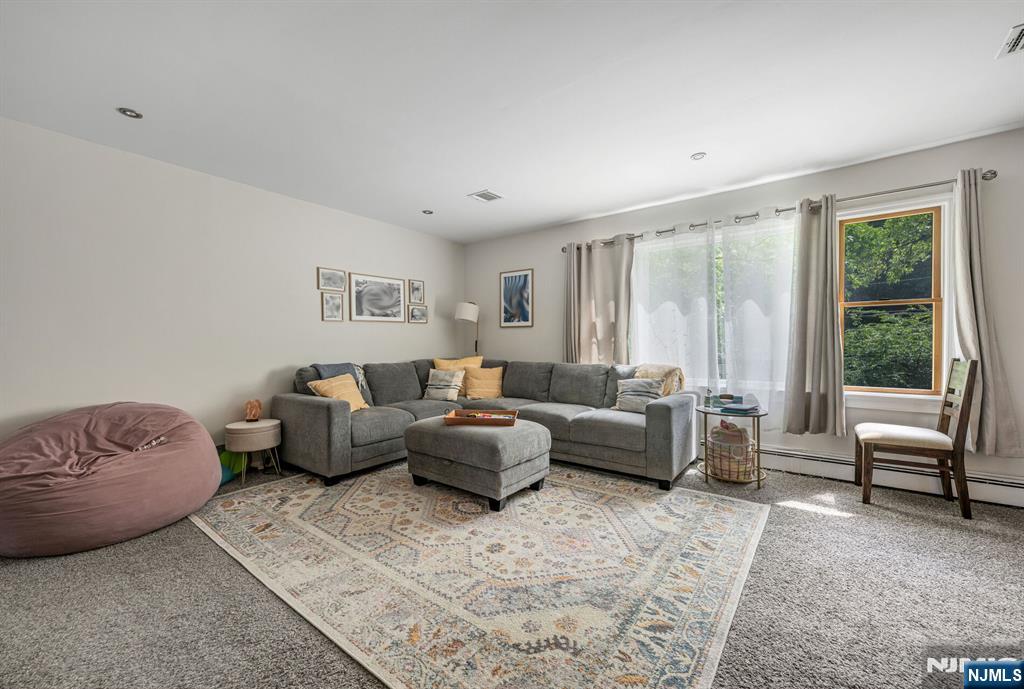 69 Prospect Street, Unit 2 Paramus, NJ 07652 - Photo 4 of 17