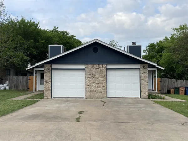 $1,585 | 5004 Mashie Cove, Unit A, Austin, TX 78744