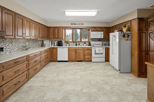 $412,500 | 4122 40th Avenue South, Moorhead, MN 56560