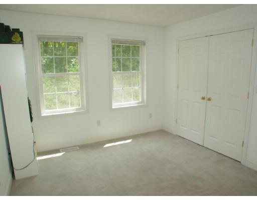 440 Waverly Road North Andover, MA 01845 - Photo 8 of 23 Gallery Image 8