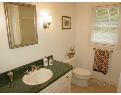 440 Waverly Road North Andover, MA 01845 - Photo 10 of 23 Gallery Image 10