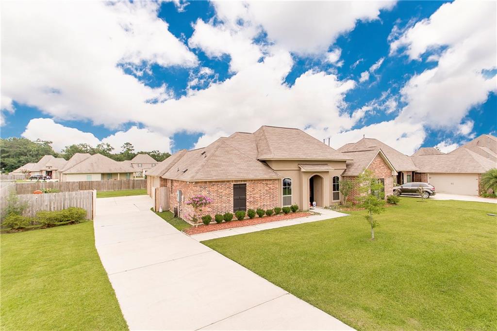 39650 Ruddock Pass Ponchatoula, LA 70454 - Photo 2 of 23 Gallery Image 2