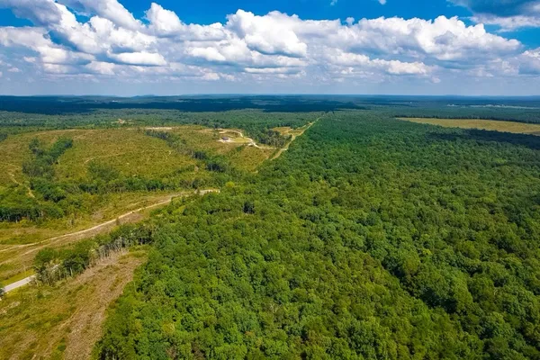 $2,400,000 | 16226 Highway 50, Altamont, TN 37301