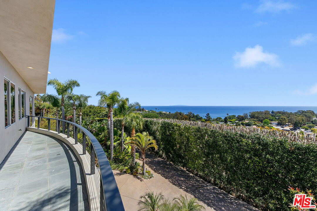 28177 Rey De Copas Lane Malibu, CA 90265 - Photo 36 of 36