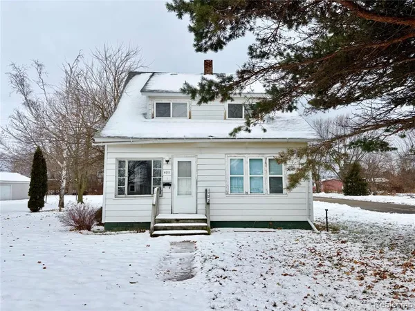 $79,900 | 421 Lytle Avenue, Harbor Beach, MI 48441