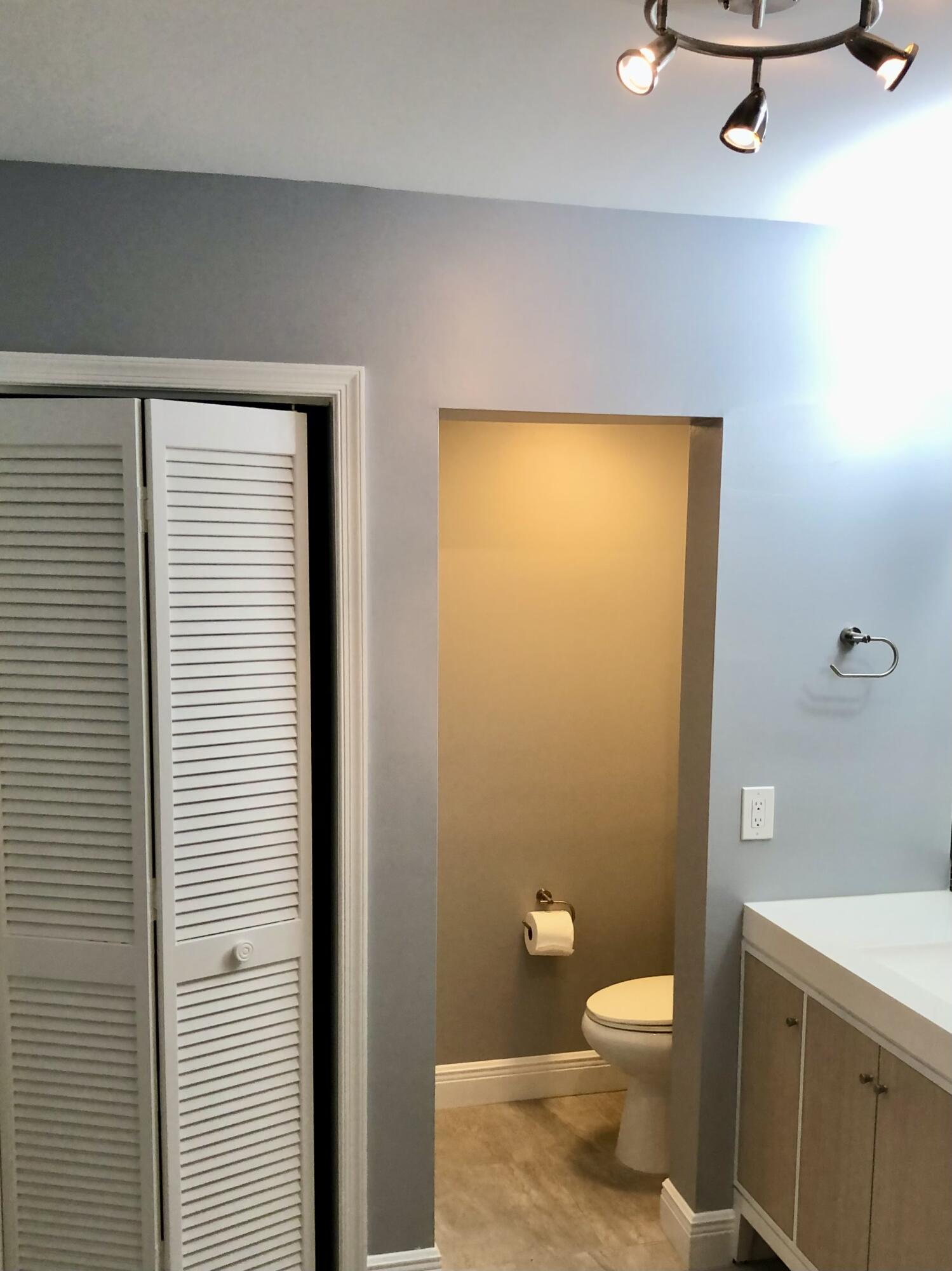 1605 Highway 1, Unit 4F Jupiter, FL 33477 - Photo 13 of 22 IMG_3375