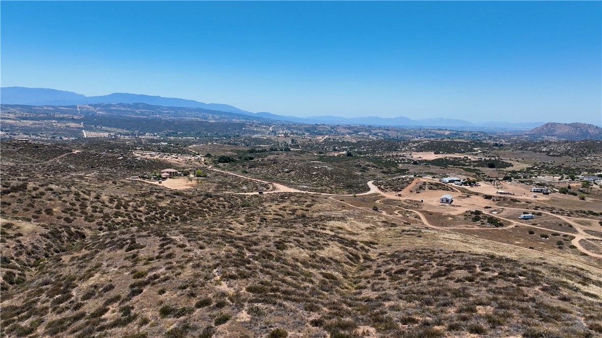 1 Intrepid Road Temecula, CA 92592 - Photo 5 of 13