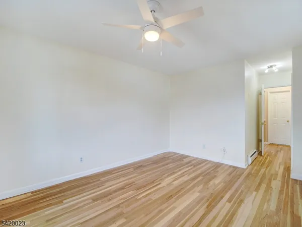 $1,850 | 741 Bloomfield Avenue, Unit A2, Verona, NJ 07044