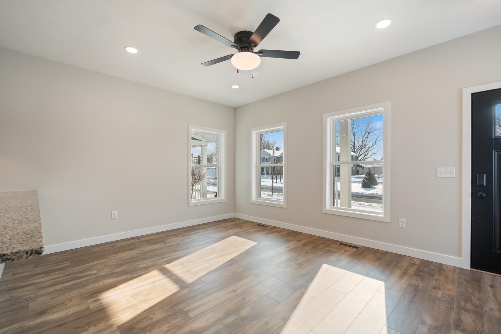 640 West Main Street Warsaw, IN 46580 - Photo 6 of 36