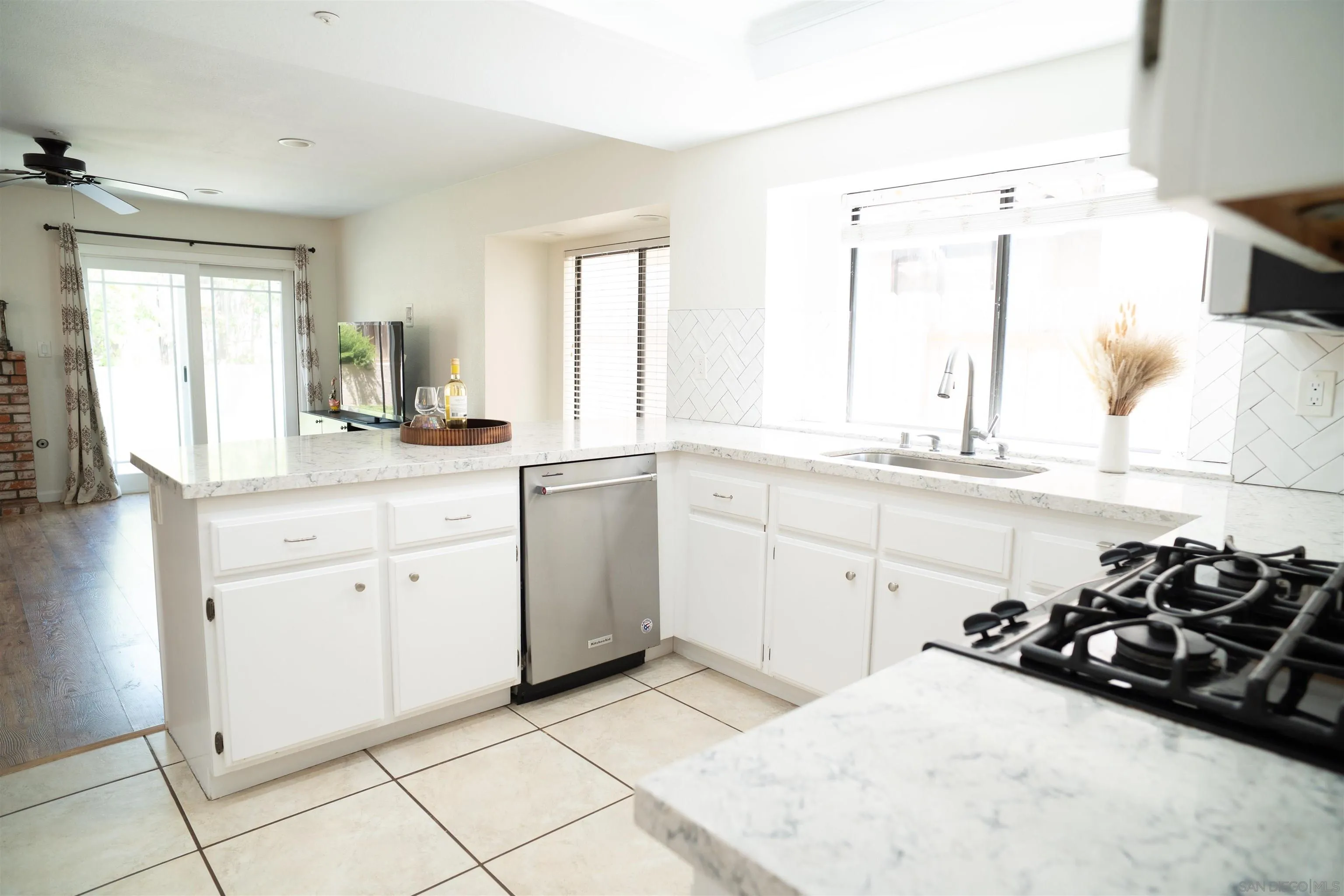 645 Paseo Rio Vista, CA 92081 - Photo 13 of 45