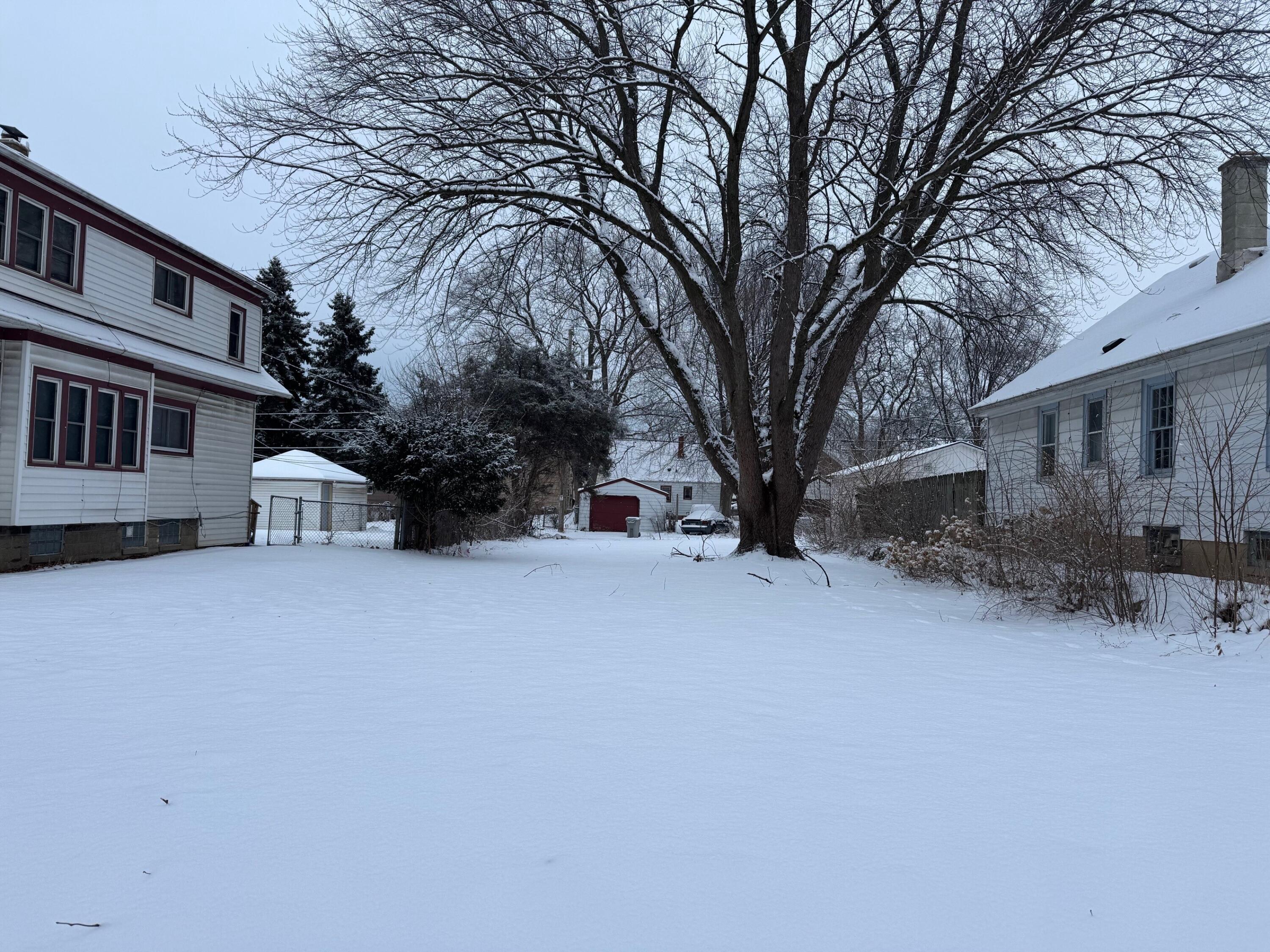 4352 North 17th Street Milwaukee, WI 53209 - Photo 2 of 2 4352 N 17th St