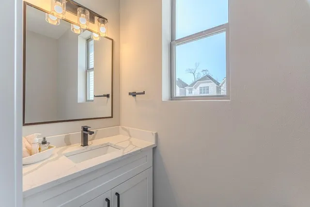 $2,590 | 15038 Wunderlust, Houston, TX 77069