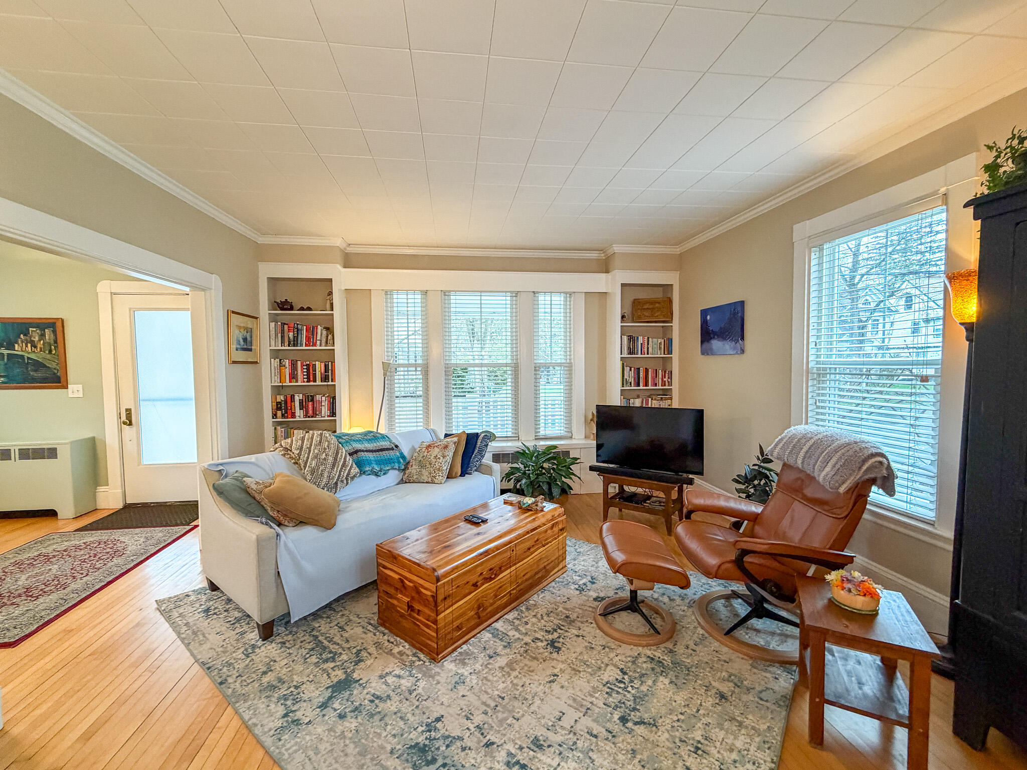 374 Center Street Bangor, ME 04401 - Photo 7 of 30 2