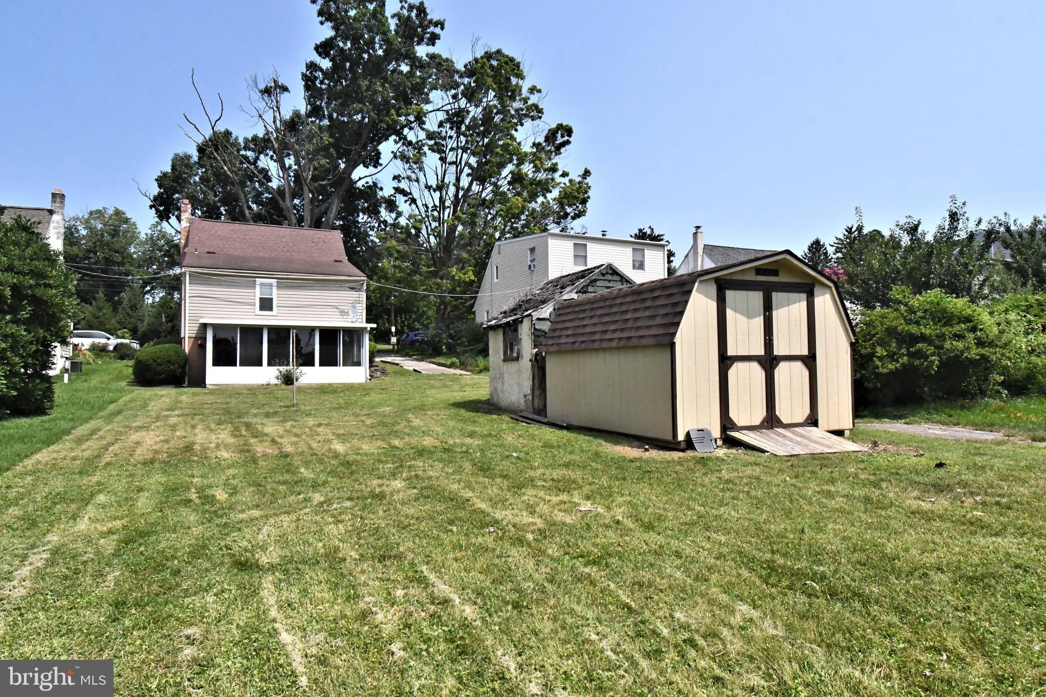 889 Old Lancaster Road Berwyn, PA 19312 - Photo 7 of 37 Gallery Image 7