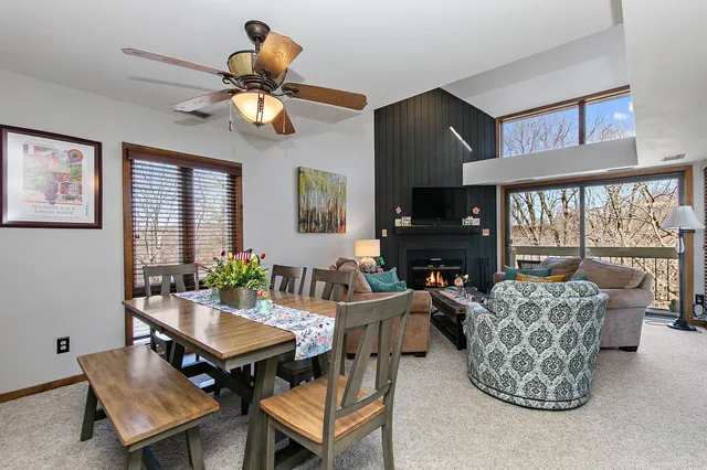 $329,900 | A22 Long Bay Point Drive, Unit A22, Galena, IL 61036