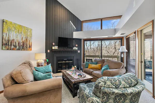 $309,000 | A22 Long Bay Point Drive, Unit A22, Galena, IL 61036