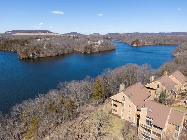 $309,000 | A22 Long Bay Point Drive, Unit A22, Galena, IL 61036