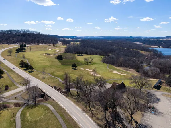 $309,000 | A22 Long Bay Point Drive, Unit A22, Galena, IL 61036