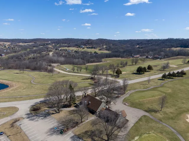 $329,900 | A22 Long Bay Point Drive, Unit A22, Galena, IL 61036