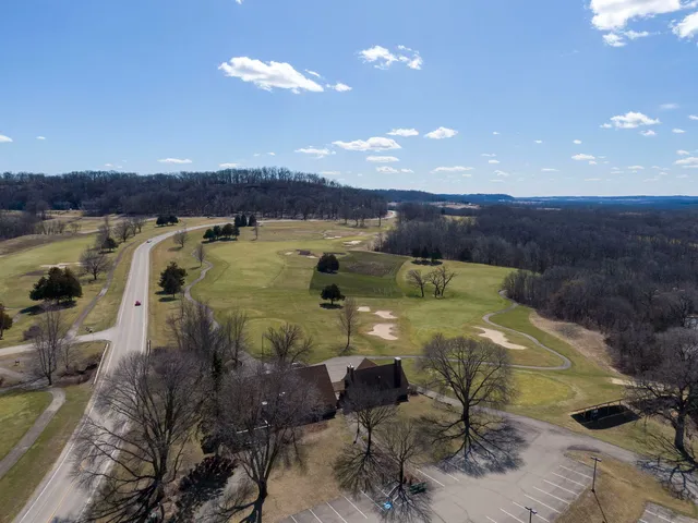 $329,900 | A22 Long Bay Point Drive, Unit A22, Galena, IL 61036