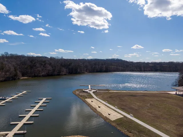 $329,900 | A22 Long Bay Point Drive, Unit A22, Galena, IL 61036