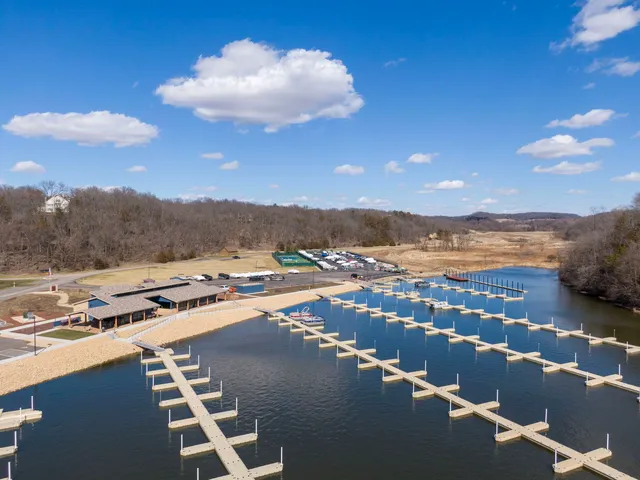 $329,900 | A22 Long Bay Point Drive, Unit A22, Galena, IL 61036