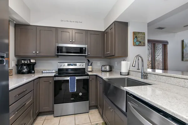 $309,000 | A22 Long Bay Point Drive, Unit A22, Galena, IL 61036