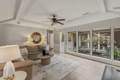 $929,900 | 9510 Hill View Drive, Dallas, TX 75231