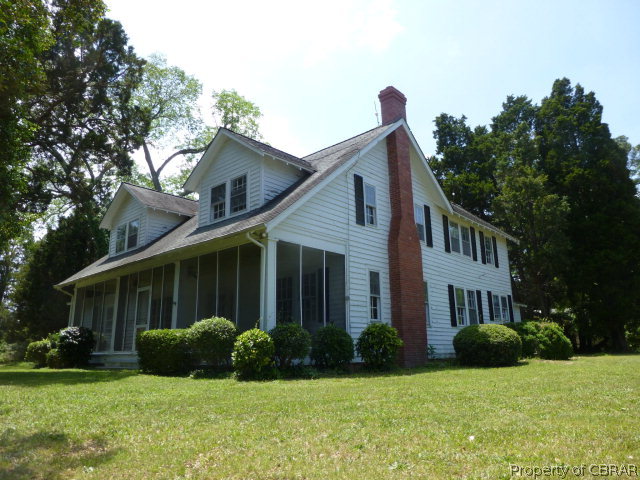 617 Quail Road Cardinal, VA 23025 - Photo 2 of 27