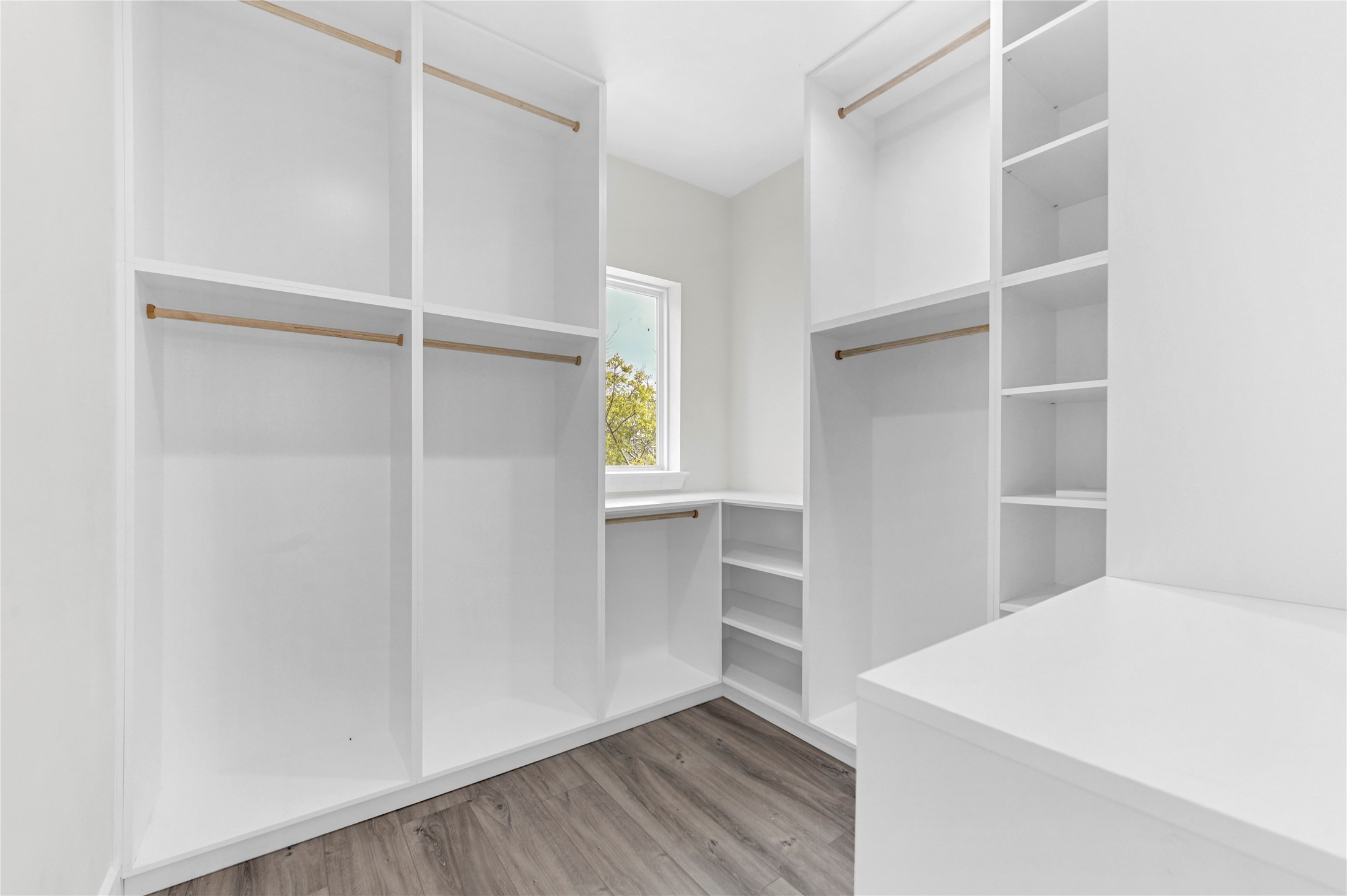 710 Link Road, Unit B Houston, TX 77009 - Photo 23 of 31 a view of an empty walk in closet