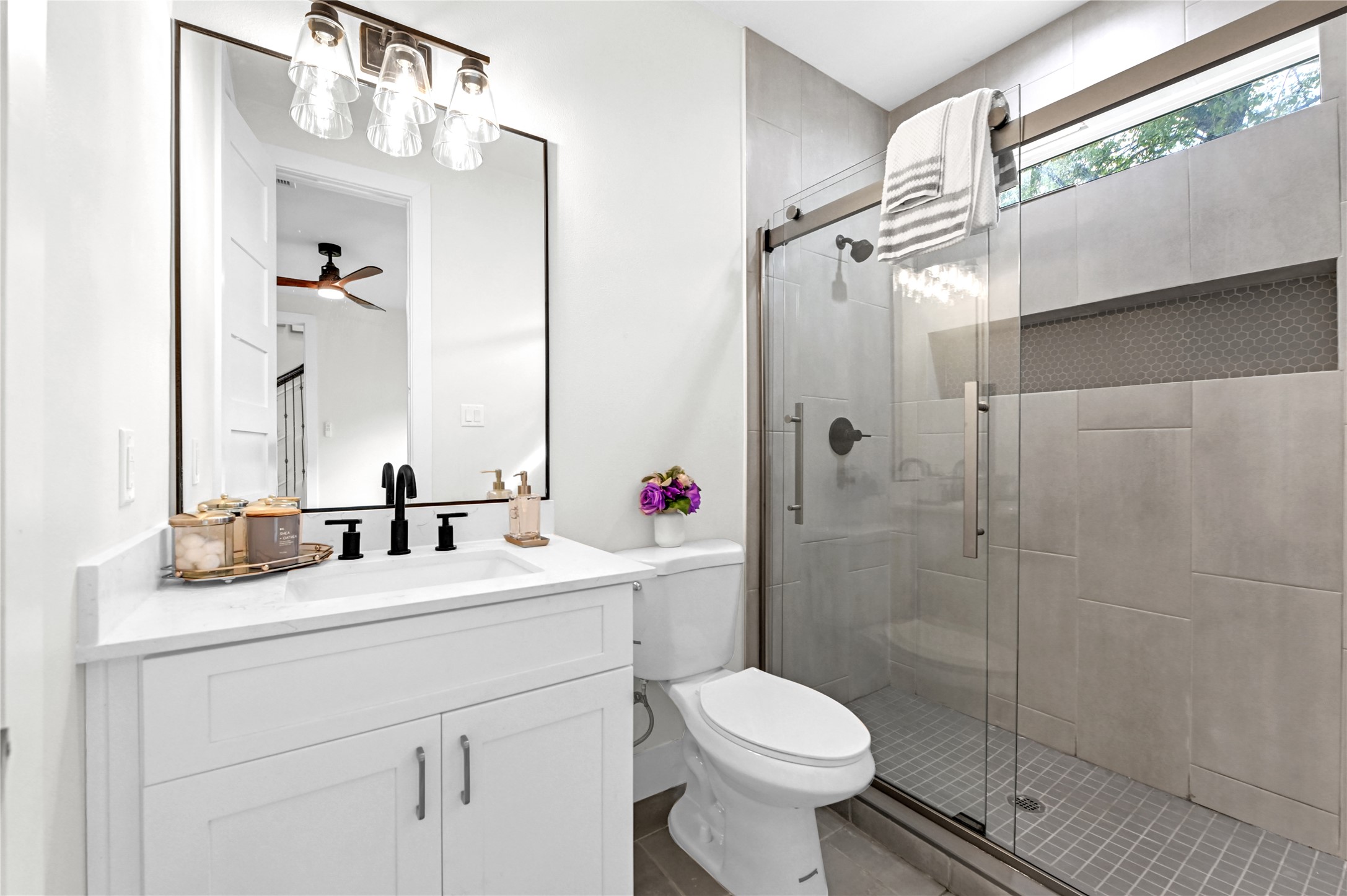 710 Link Road, Unit B Houston, TX 77009 - Photo 7 of 31 a bathroom with a sink toilet and shower