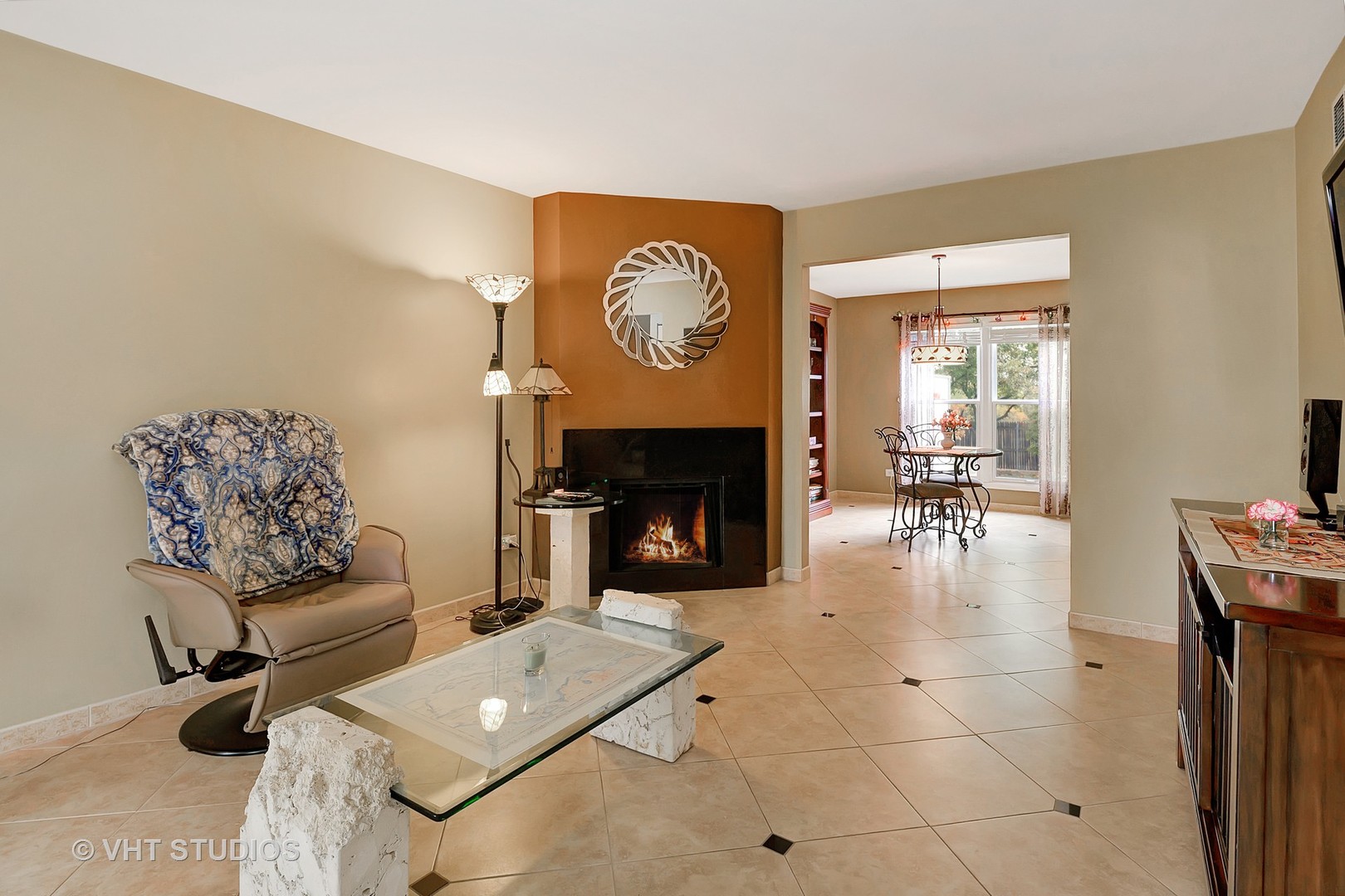 122 West Golf Road Libertyville, IL 60048 - Photo 2 of 25