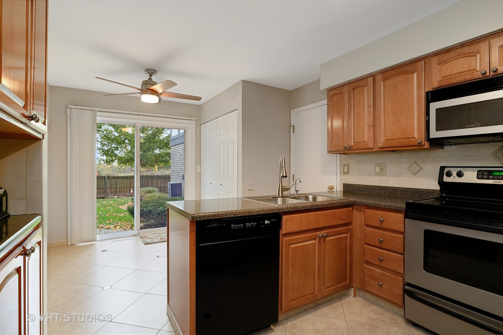122 West Golf Road Libertyville, IL 60048 - Photo 22 of 25