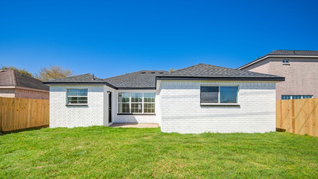 12610 Rio Bravo Street Rosharon, TX 77583 - Photo 32 of 33