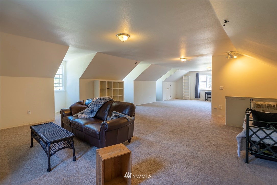 4057 Springwater Lane Clinton, WA 98236 - Photo 22 of 40 Gallery Image 22