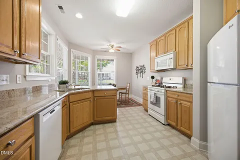 $519,900 | 204 Crystal Brook Lane, Cary, NC 27519