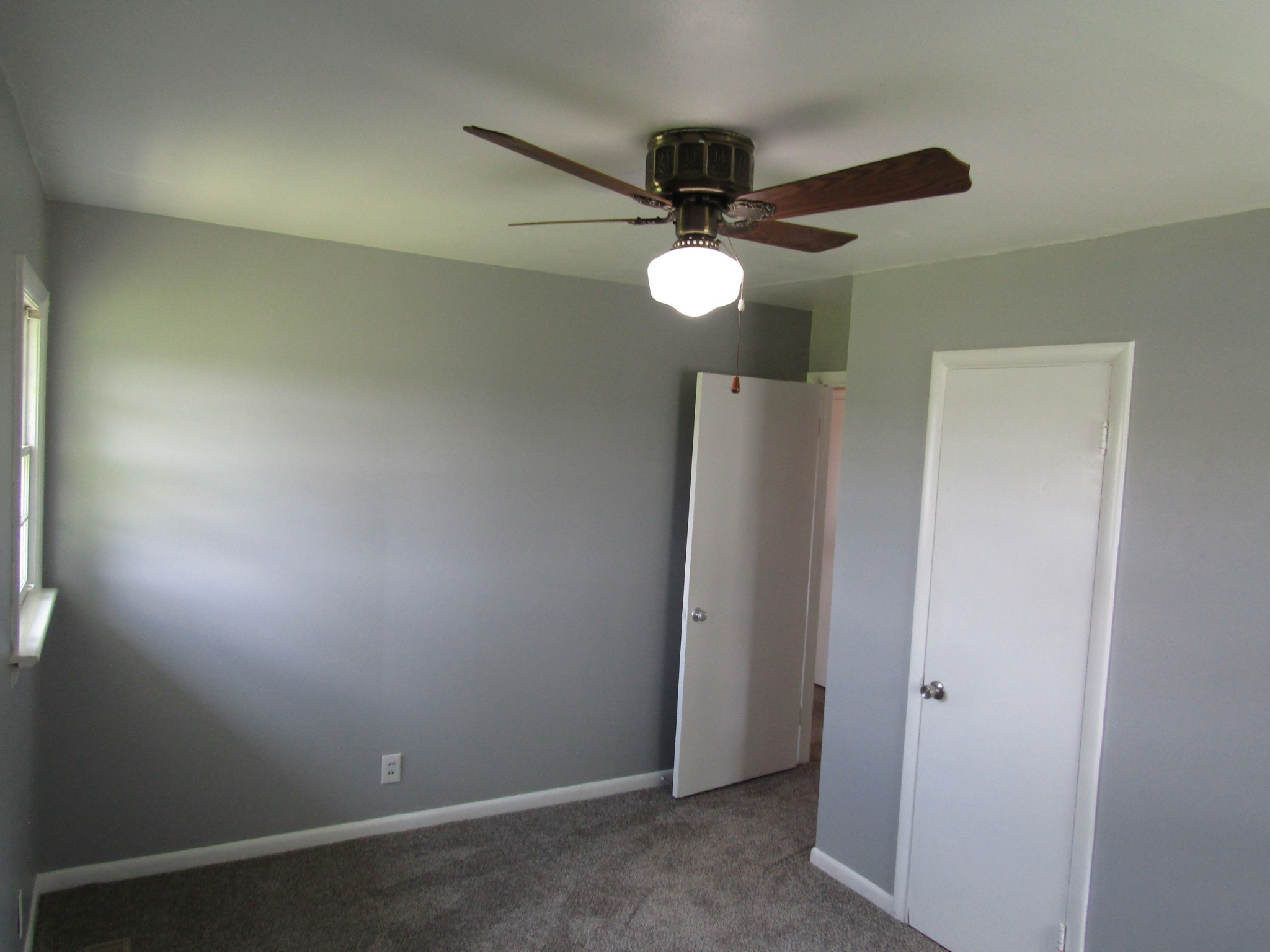 614 Riverside Drive Manchester, TN 37355 - Photo 11 of 18 Gallery Image 11