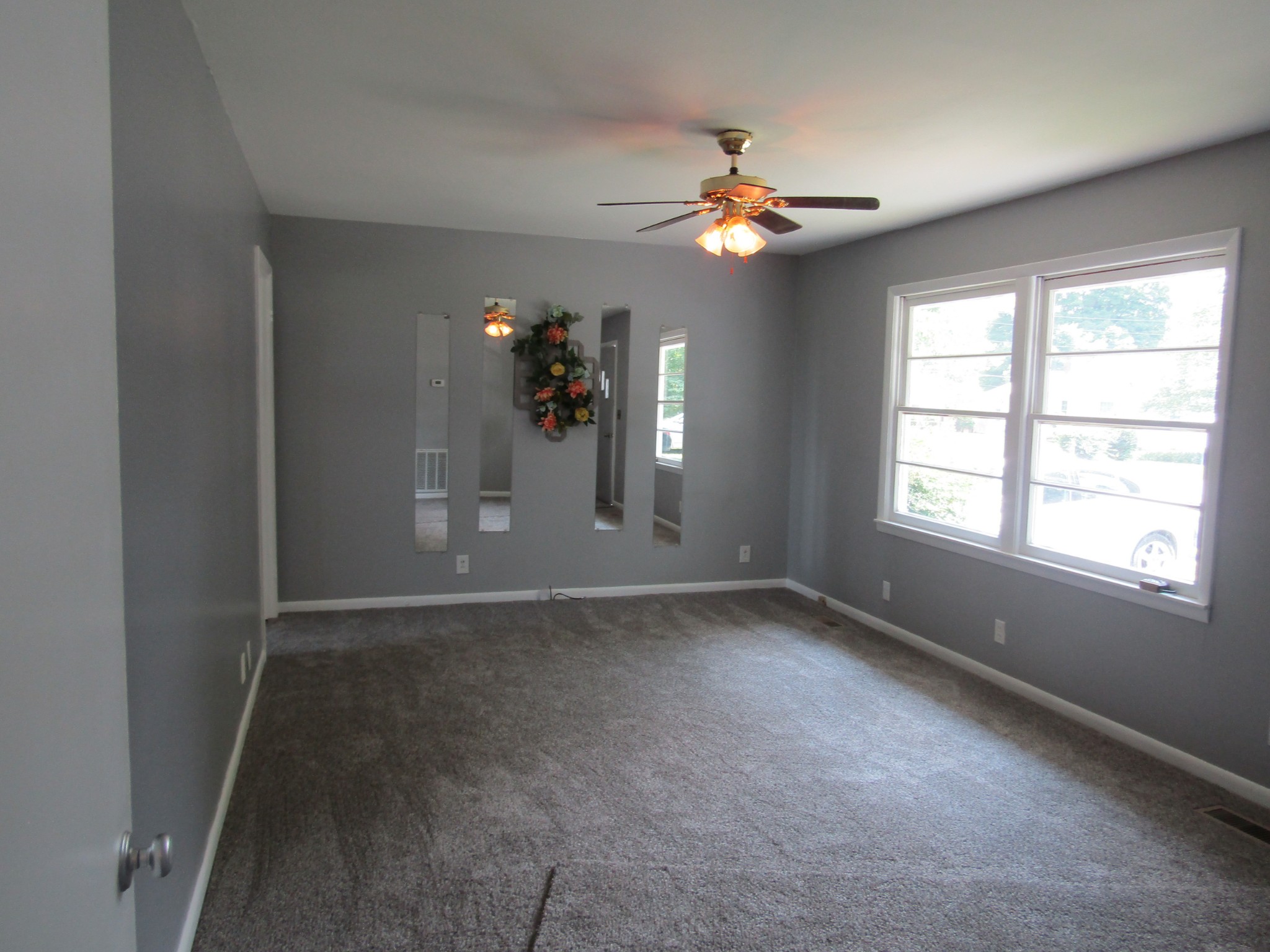 614 Riverside Drive Manchester, TN 37355 - Photo 4 of 18 Gallery Image 4
