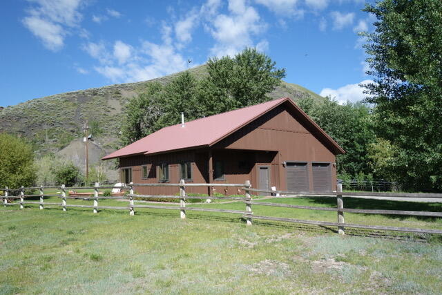 342 Broadford Road Blaine County, ID 83313 - Photo 13 of 32 House front