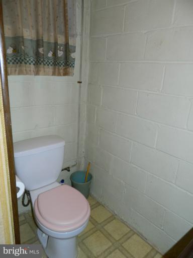 773 North Woodington Road Baltimore, MD 21229 - Photo 23 of 26 Half Bath lowel level