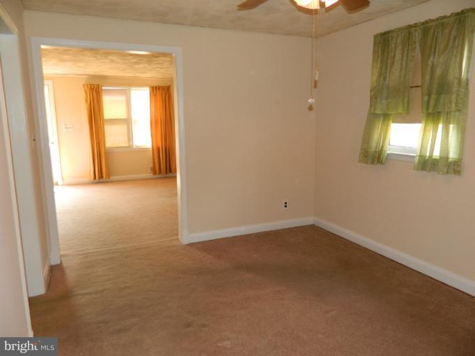 773 North Woodington Road Baltimore, MD 21229 - Photo 8 of 26 Dining Room