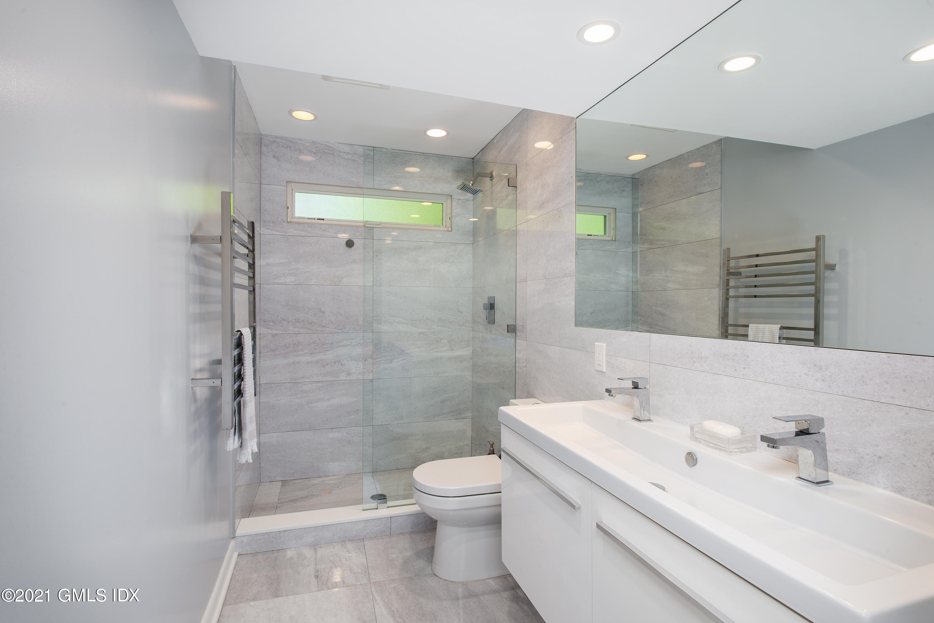 51 Pine Ridge Road Greenwich, CT 06830 - Photo 13 of 25 051112-P9