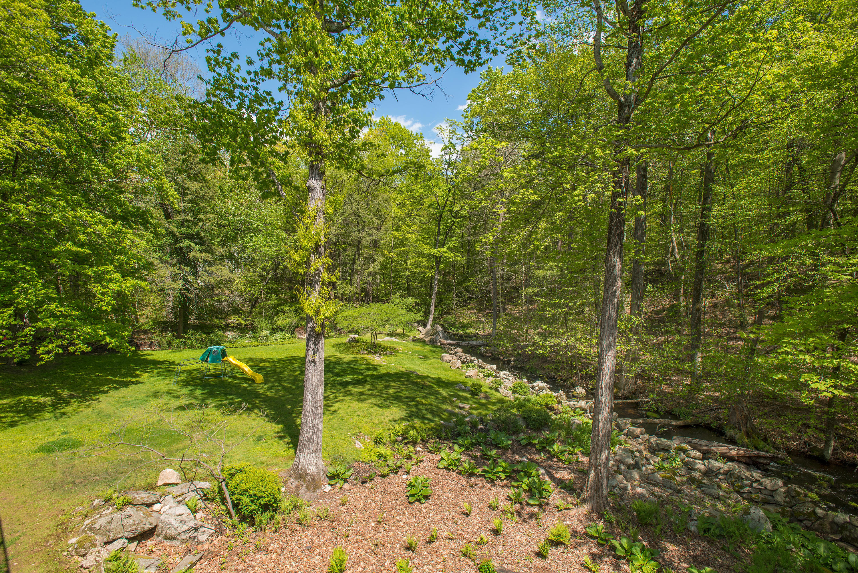 51 Pine Ridge Road Greenwich, CT 06830 - Photo 23 of 25 051121_D8E0174