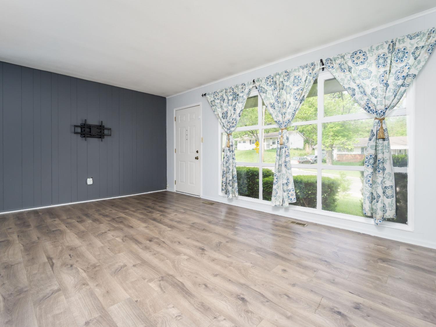 9606 Pippin Road Cincinnati, OH 45231 - Photo 5 of 26