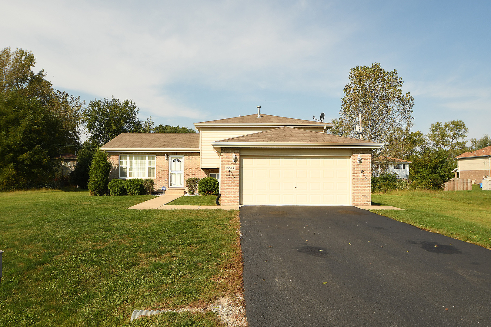 15544 Turner Avenue Markham, IL 60428 - Photo 1 of 21