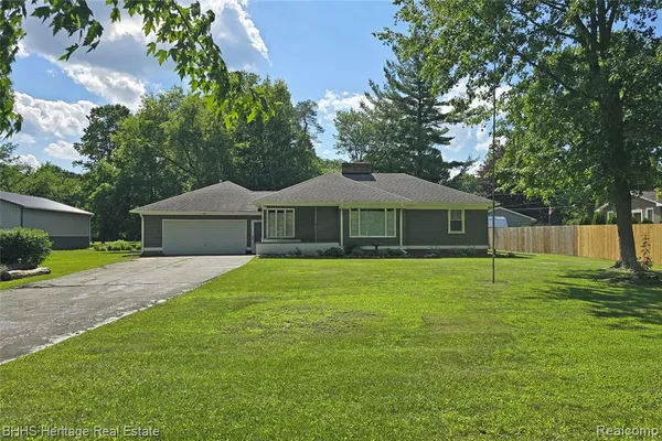$221,000 | 11269 North Jennings Road, Clio, MI 48420