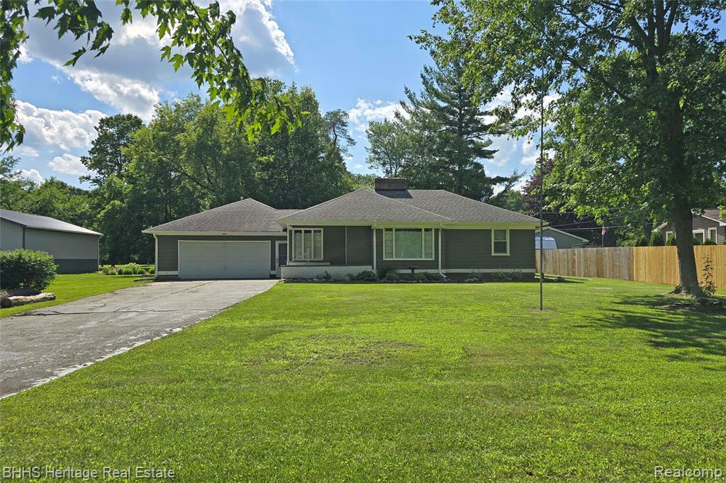 11269 North Jennings Road Clio, MI 48420 - Photo 1 of 27