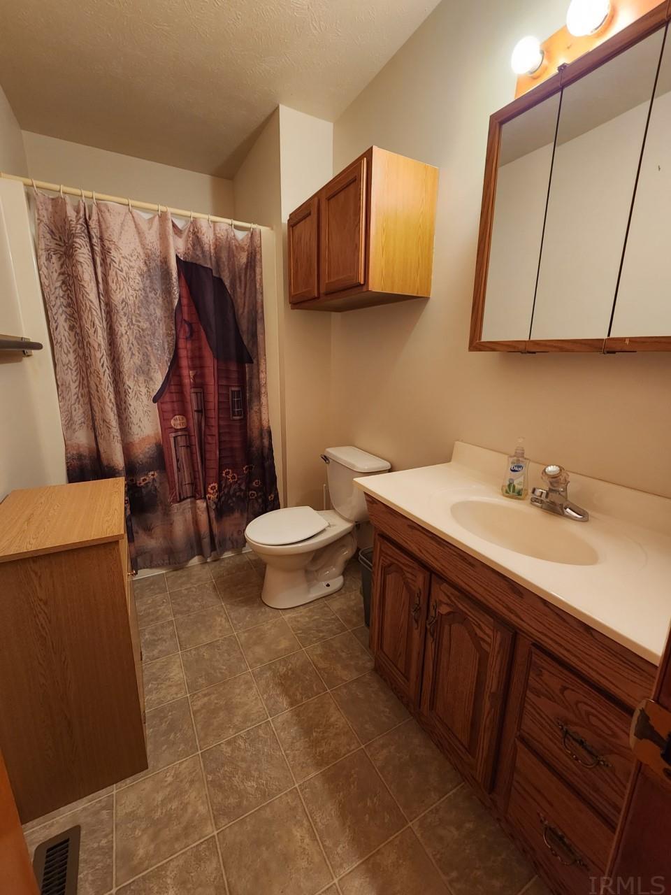 951 West Kelley Road Frankfort, IN 46041 - Photo 19 of 20 Gallery Image 19